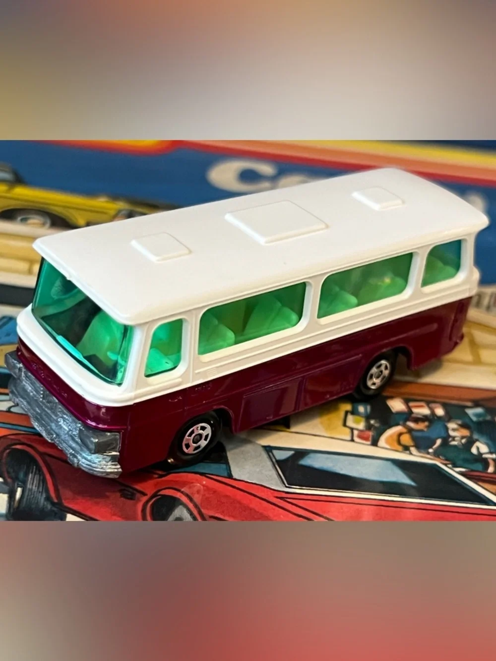 Vintage Matchbox Superfast No. 12 Setra Coach Lesney England 1970 Purple